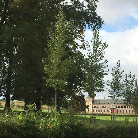 Schuttersgang 1 Holiday home *